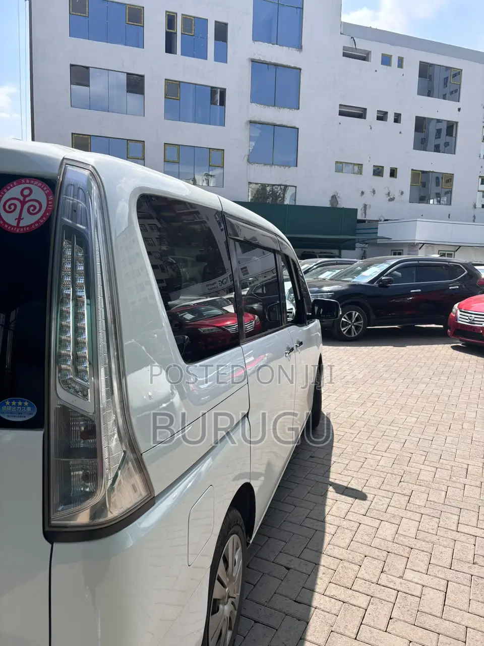 Nissan Serena 2014 White