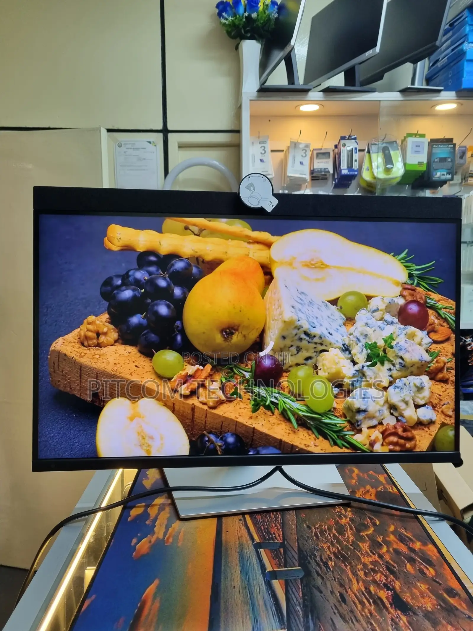 NEW Dell Monitor P2724DEB