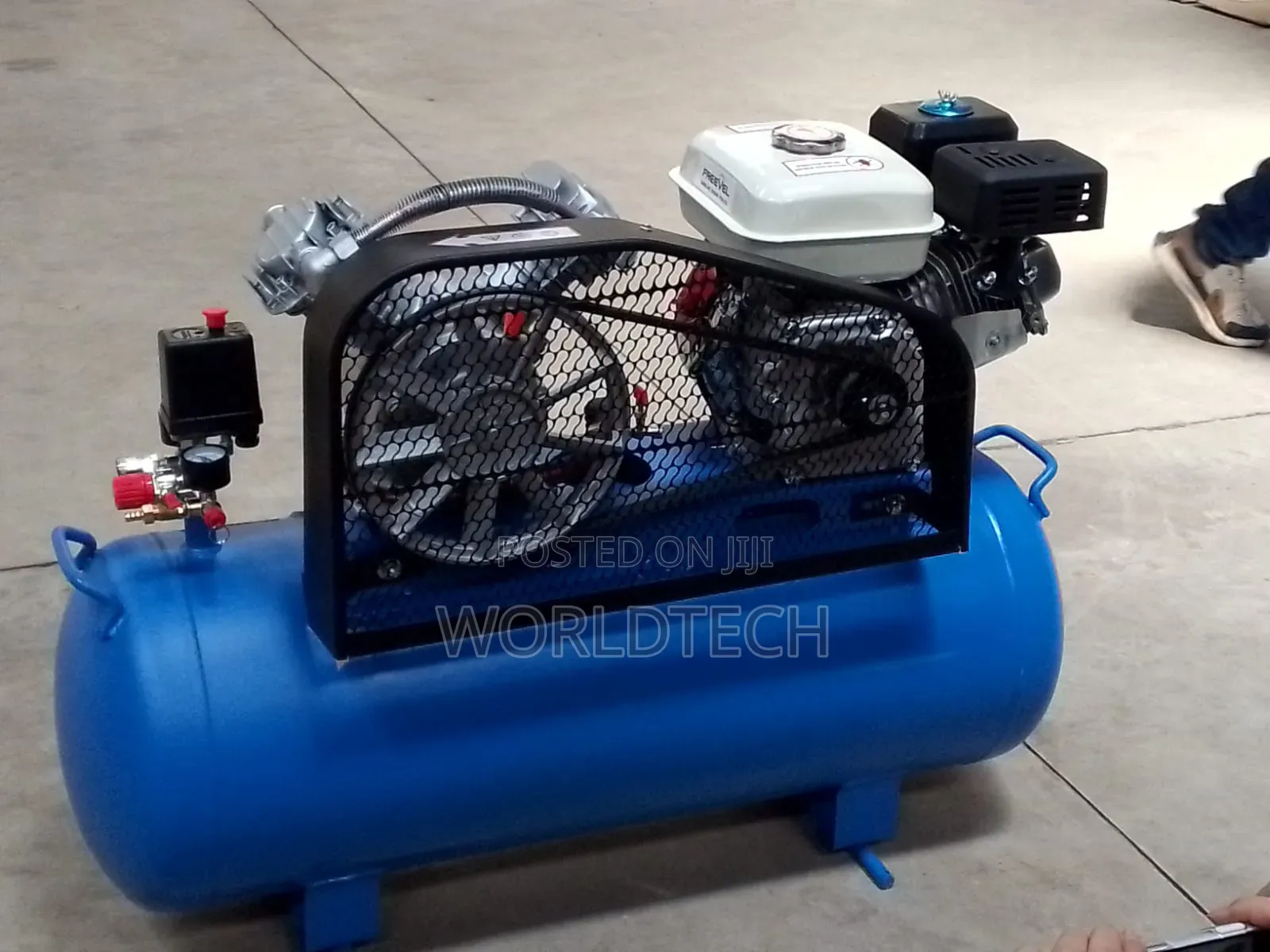 Freevel 100l Petrol Engine Air Compressor/100l Petrol Air Compressor