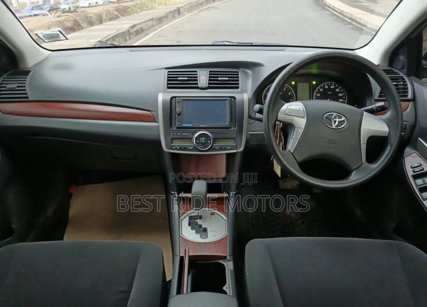 Toyota Allion 2010 Silver