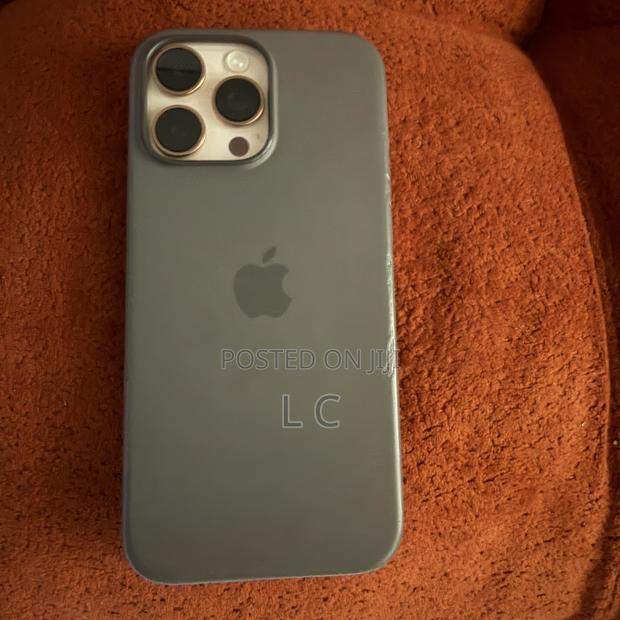 Apple iPhone 16 Pro Max 256 GB Rose Gold - thumbnail 3