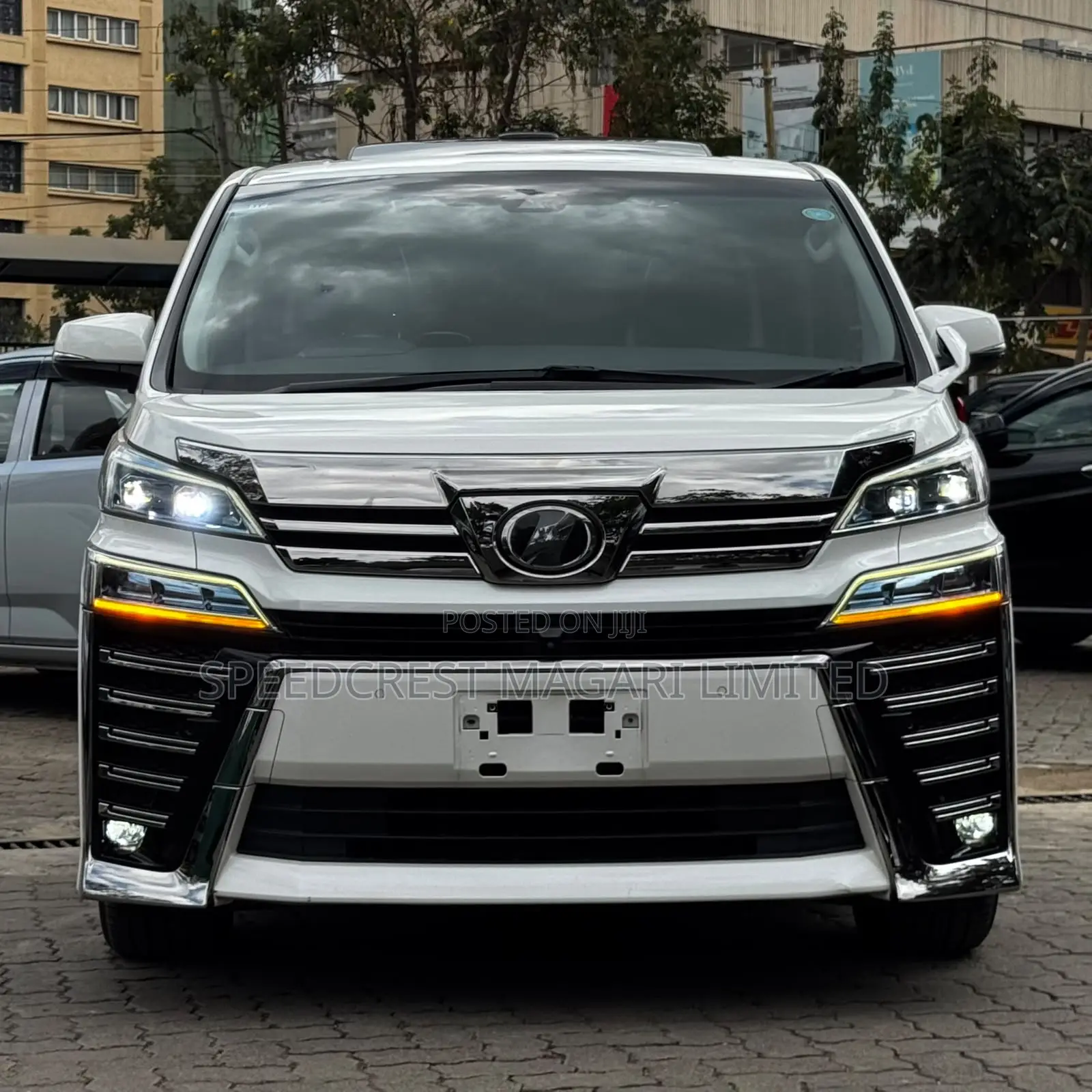 Toyota Vellfire 2019 White
