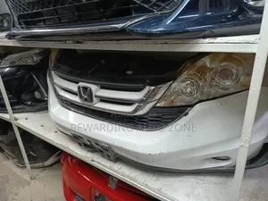 CR-V Honda Re4 Nosecut.