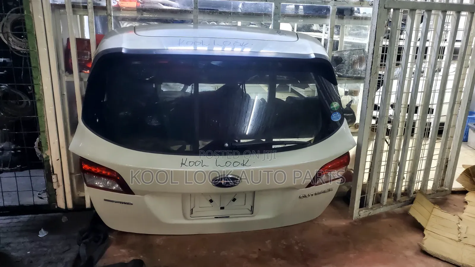 2017 Subaru Outback BS9 Electric Tailgate/Boot
