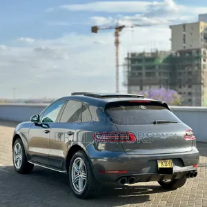 Porsche Macan Sport Edition 2018 Gray