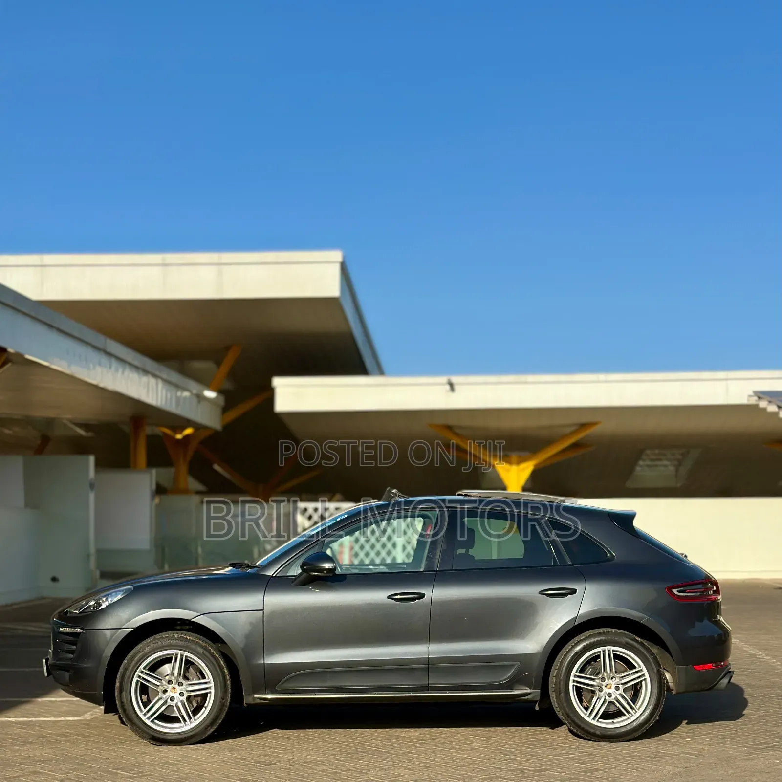 Porsche Macan Sport Edition 2018 Gray