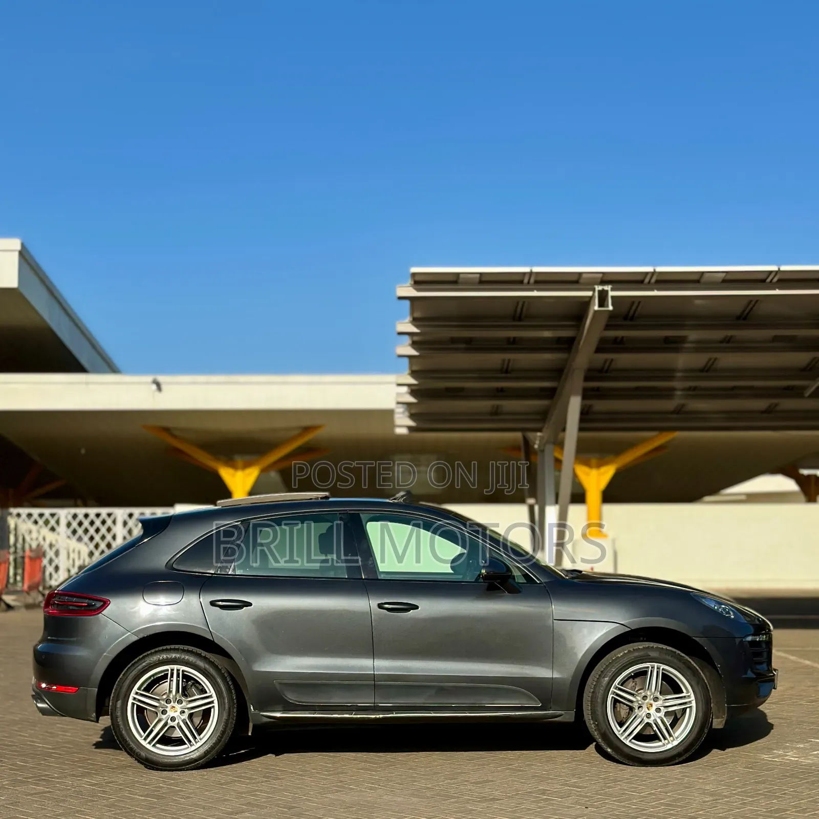 Porsche Macan Sport Edition 2018 Gray