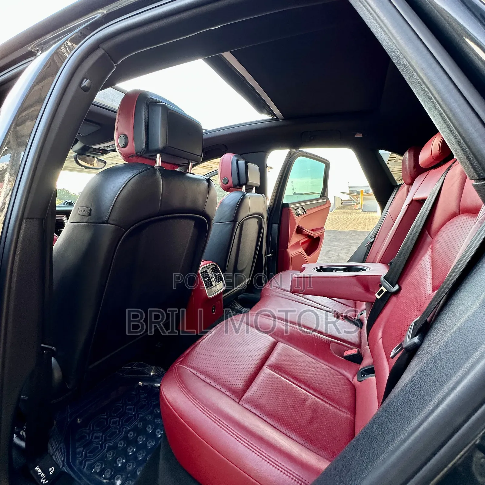 Porsche Macan Sport Edition 2018 Gray