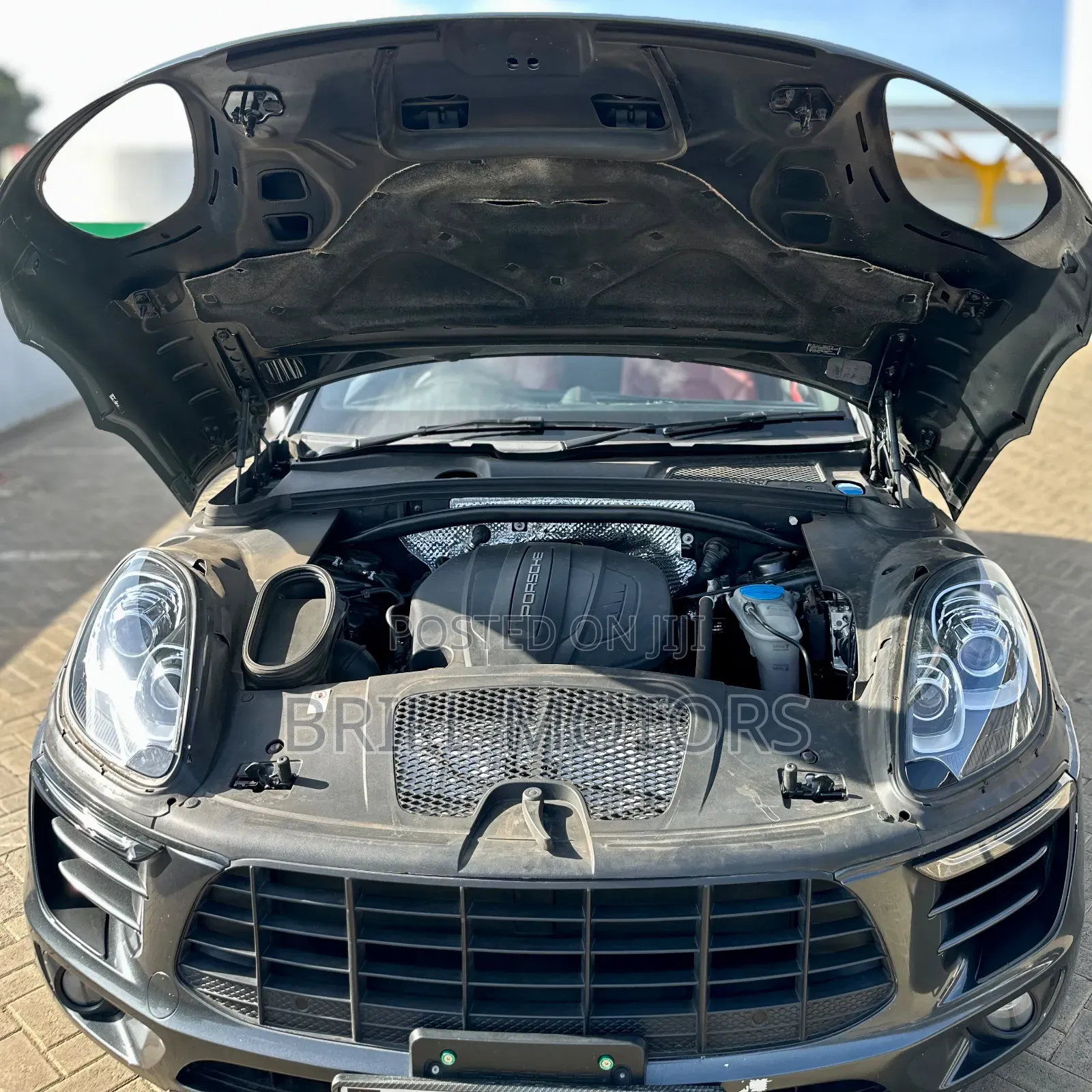 Porsche Macan Sport Edition 2018 Gray