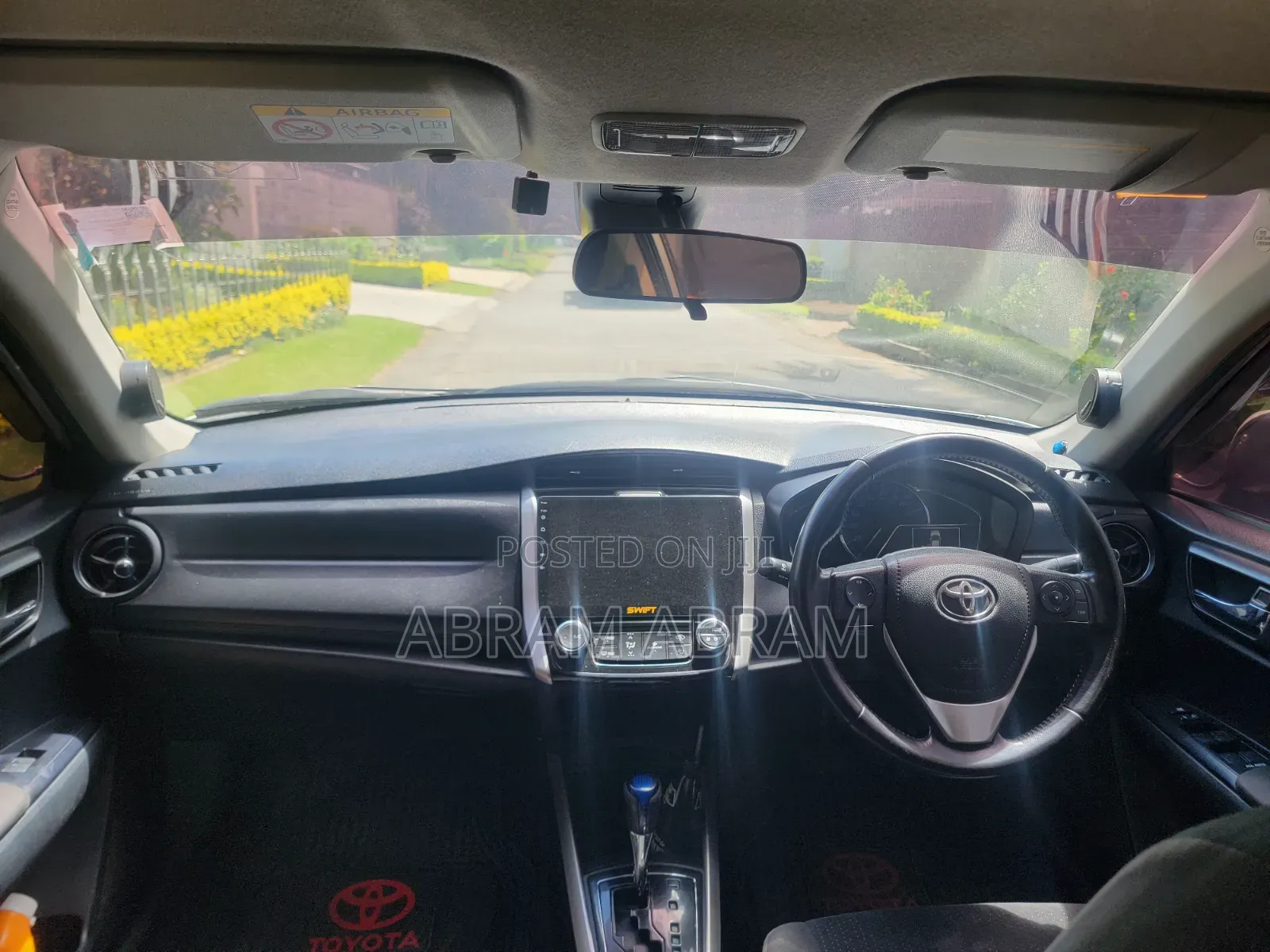 Toyota Corolla Fielder 2017 Silver