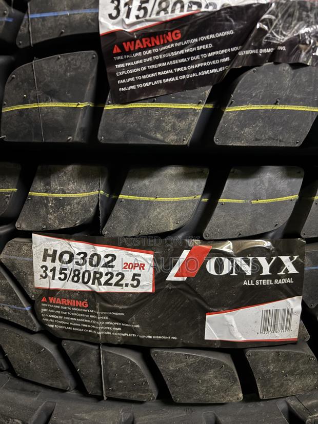 315/80r22.5 20PR Onxy Tyre (Diff) - main view