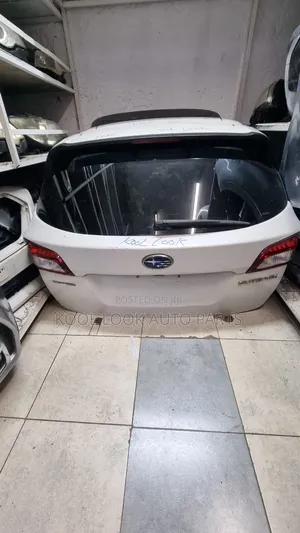 Subaru Outback BS9 Manual Tailgate/Boot