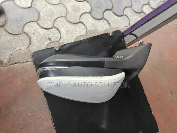 Toyota Noah 2015/2018 Model Side Mirror