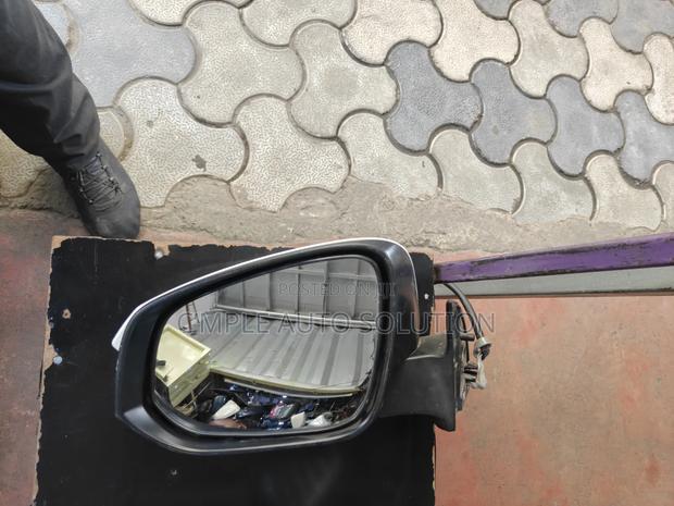 Toyota Noah 2015/2018 Model Side Mirror - thumbnail 2