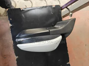 Toyota Noah 2015/2018 Model Side Mirror