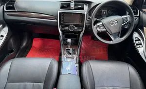 Toyota Premio 2018 White