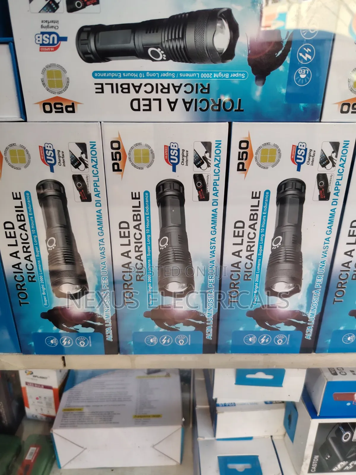 Zoomable Flashlight. Torcia P50 Tactical LED Flashlight