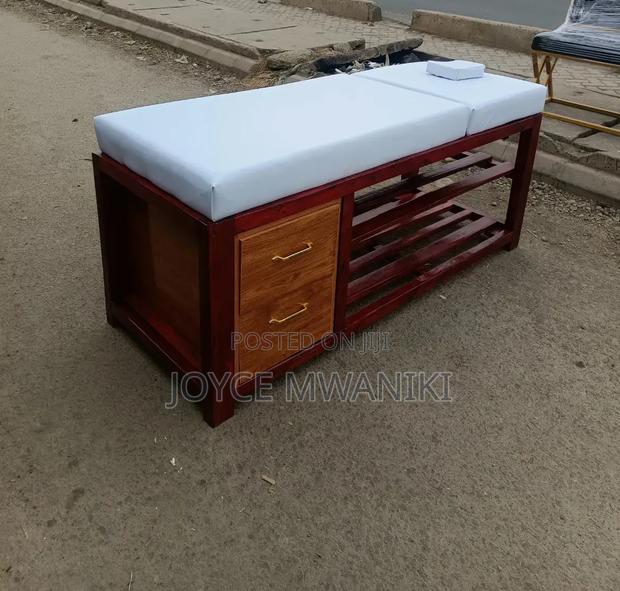 Wooden Massage Bed - thumbnail 2