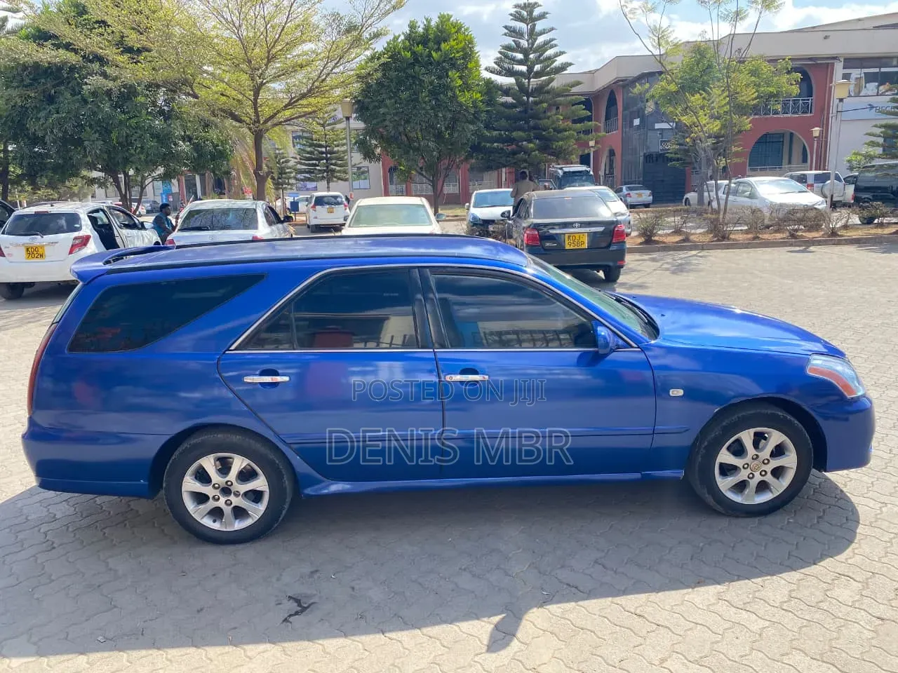 Toyota Mark II 2004 Blue
