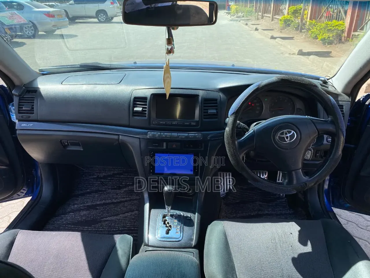 Toyota Mark II 2004 Blue