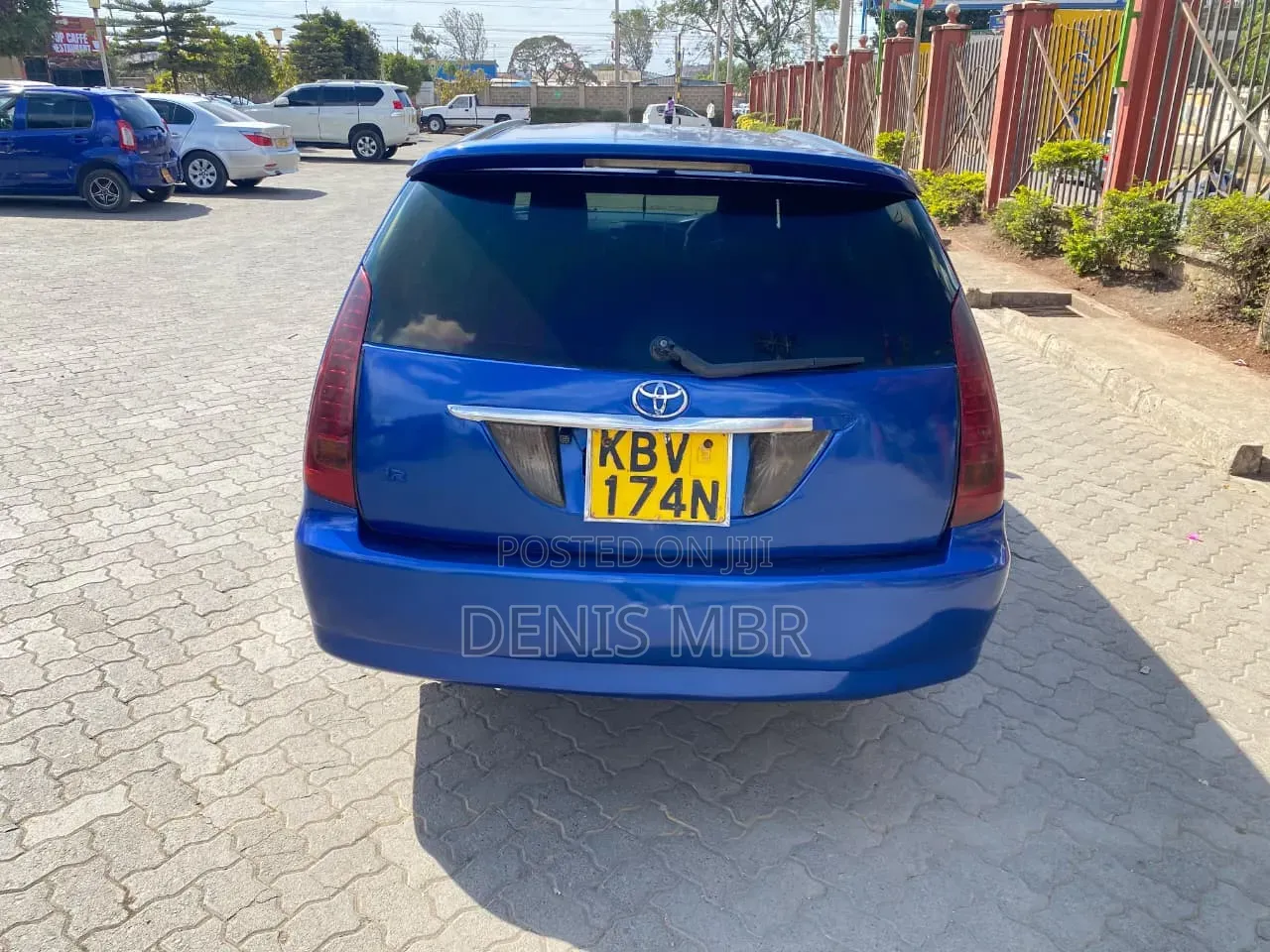Toyota Mark II 2004 Blue