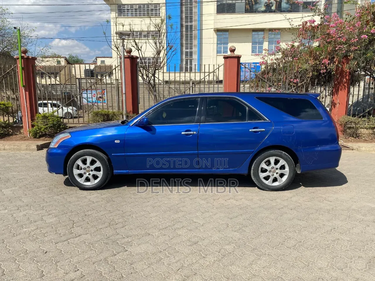 Toyota Mark II 2004 Blue