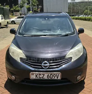 Nissan Note 2013 Maroon