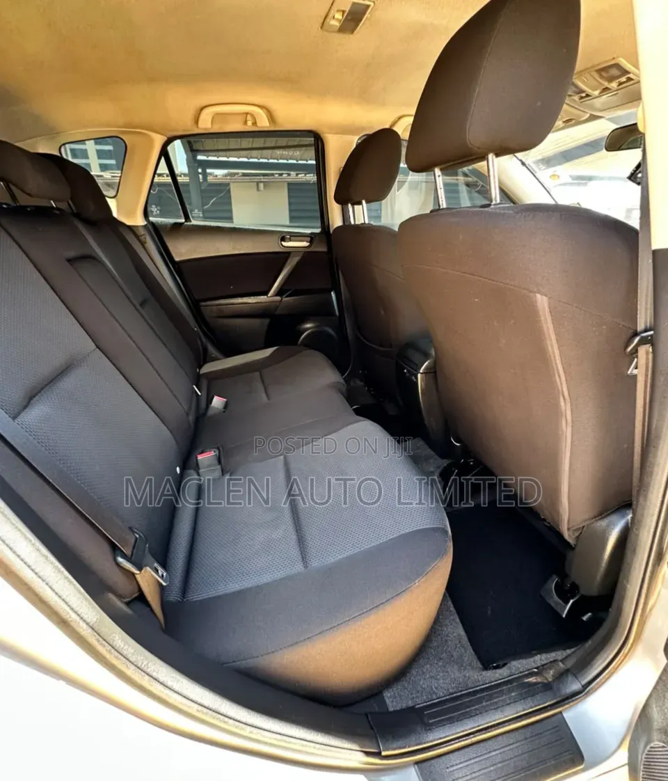 Mazda Axela 2011 Silver