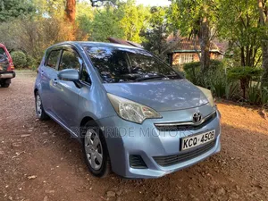 Toyota Ractis 1.5 FWD 2011 Black