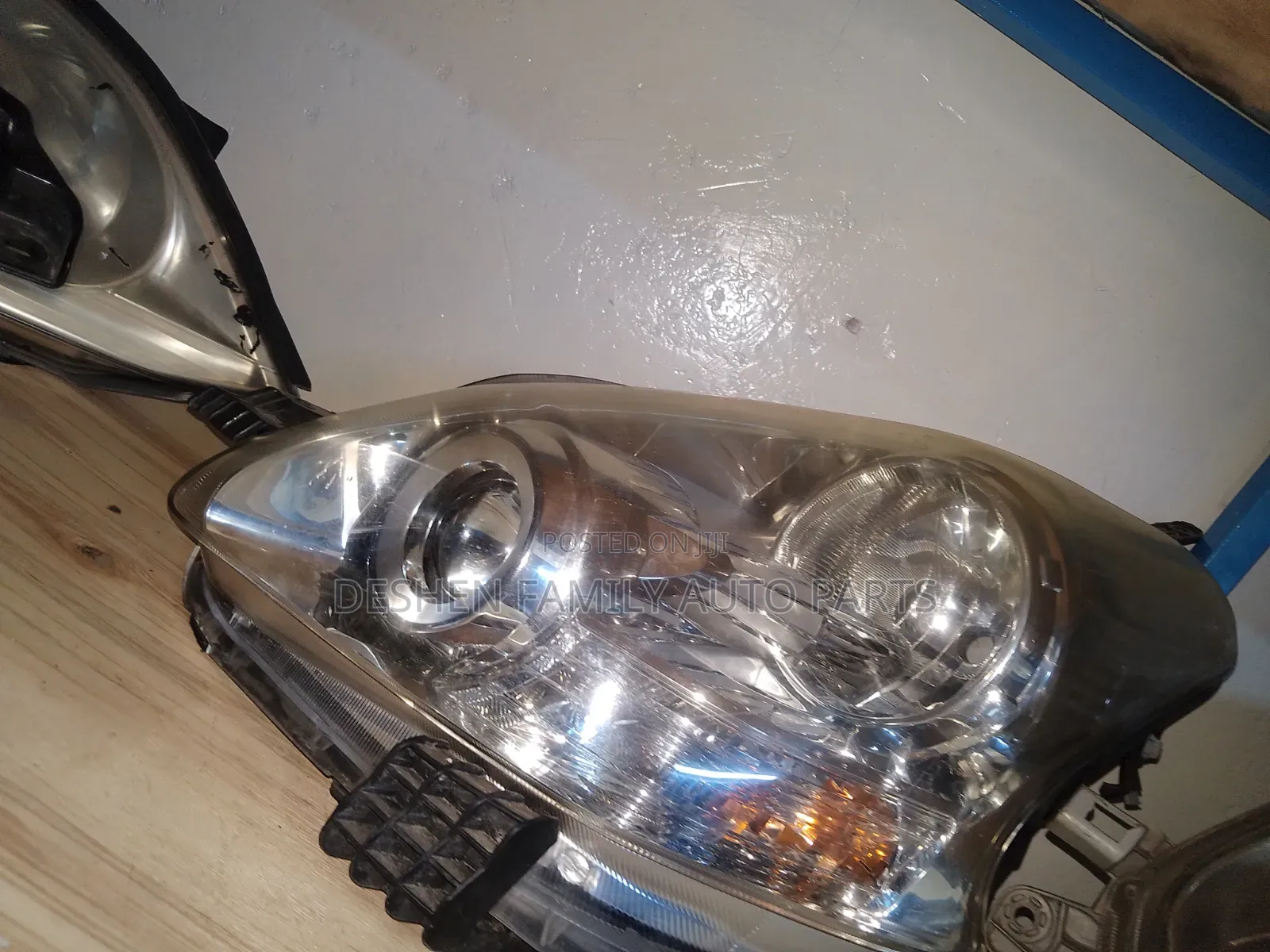 Ractis Headlight Headlamp + 