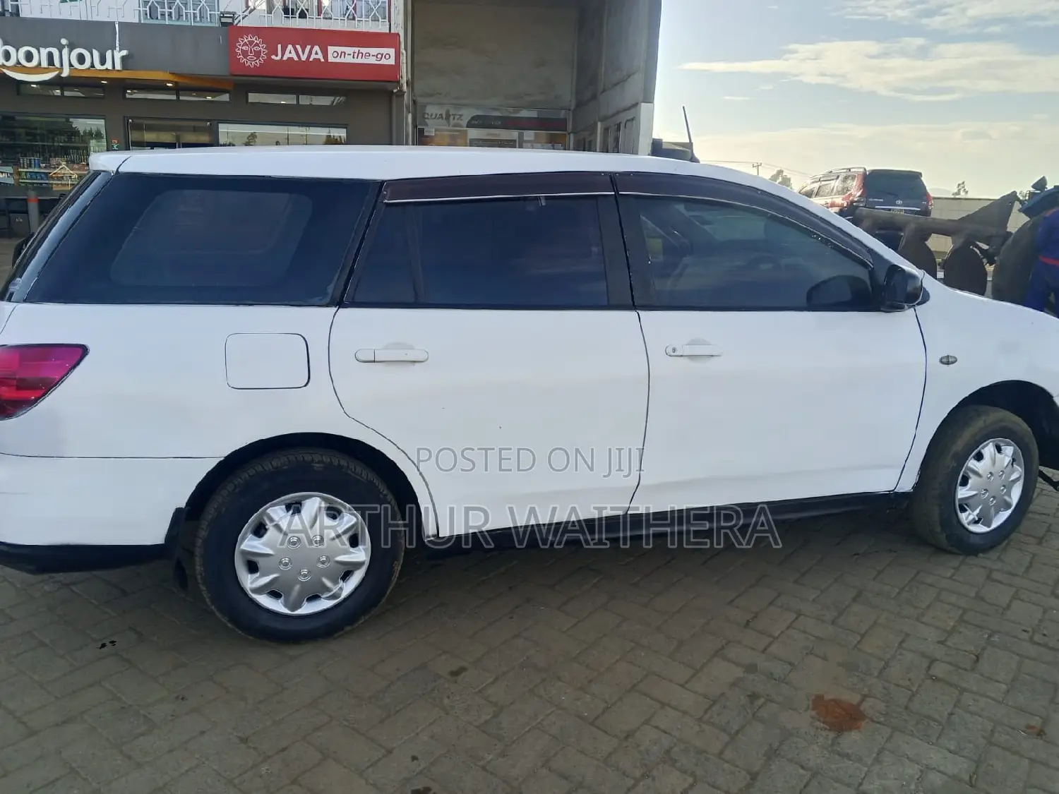 Nissan Wingroad 2007 White