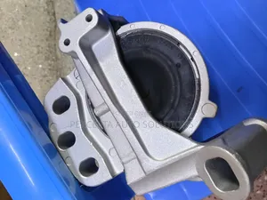 Mazda CX5 Right Engine Mounting