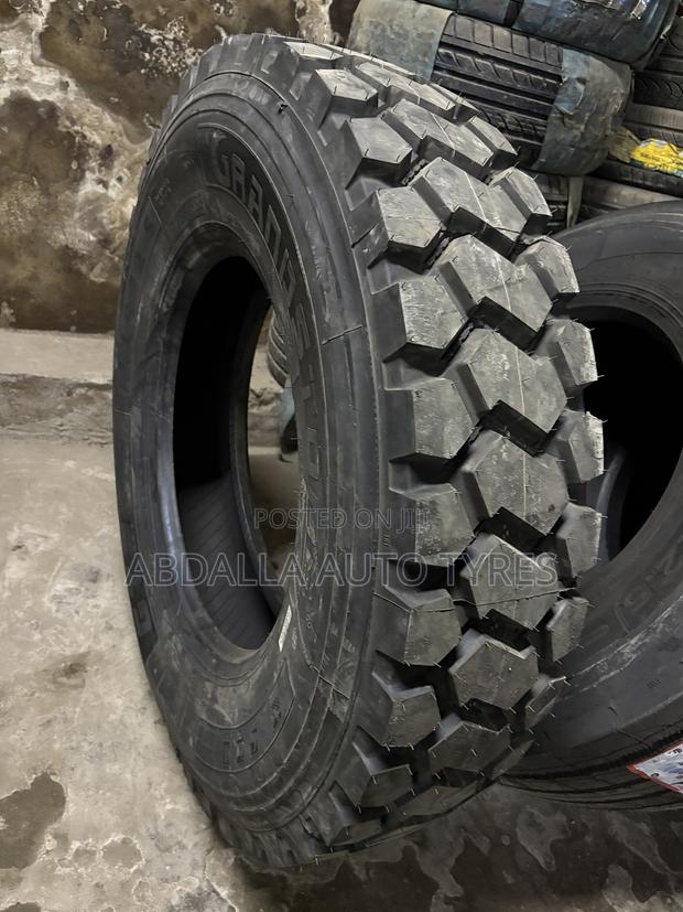 11R22.5 18PR Grandstone Tyre Diff - thumbnail 3
