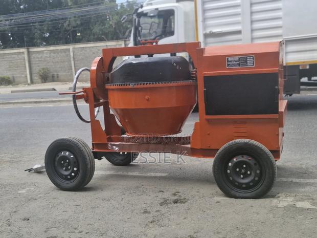 High Output Cement Mixer - thumbnail 2