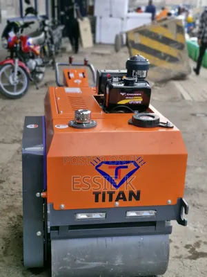 Road Roller 2.5tonnes Titan
