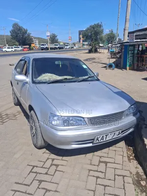 Toyota Corolla 2000 Silver