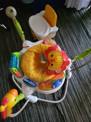 Adjustable Baby Swing 👶. Can Be Folded and Assembled