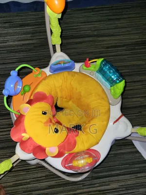 Adjustable Baby Swing 👶. Can Be Folded and Assembled