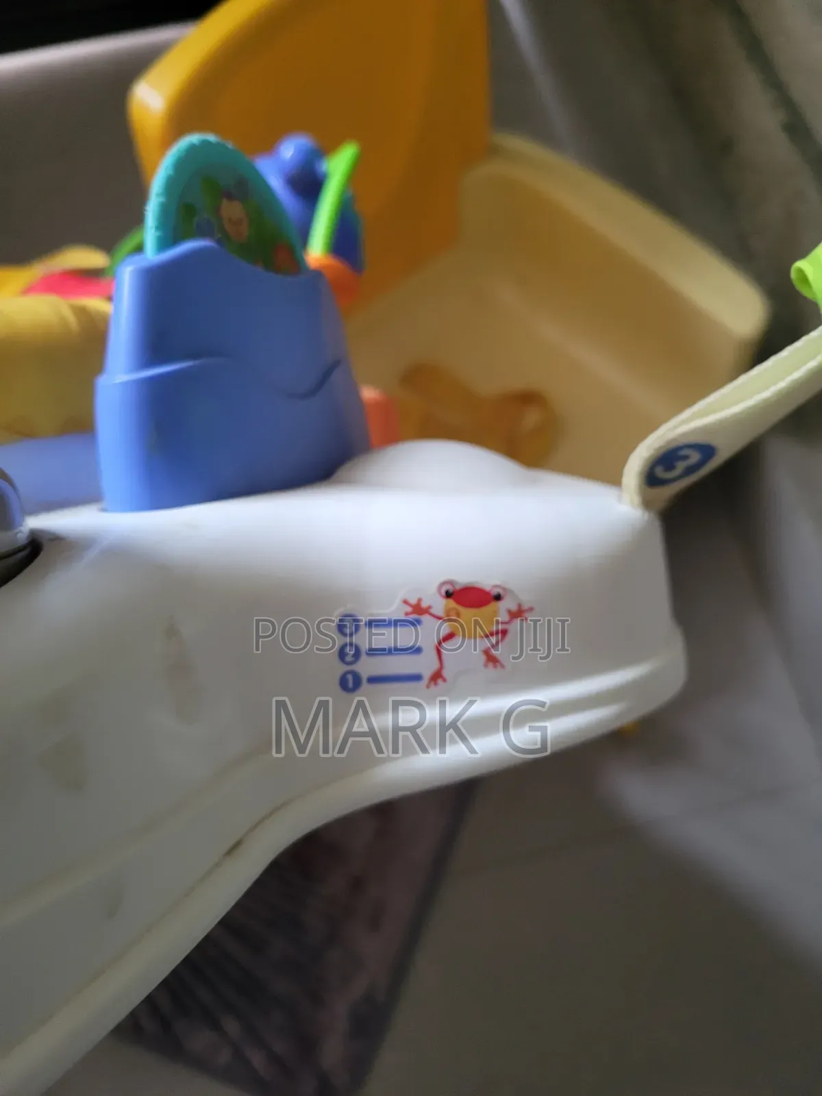 Adjustable Baby Swing 👶. Can Be Folded and Assembled