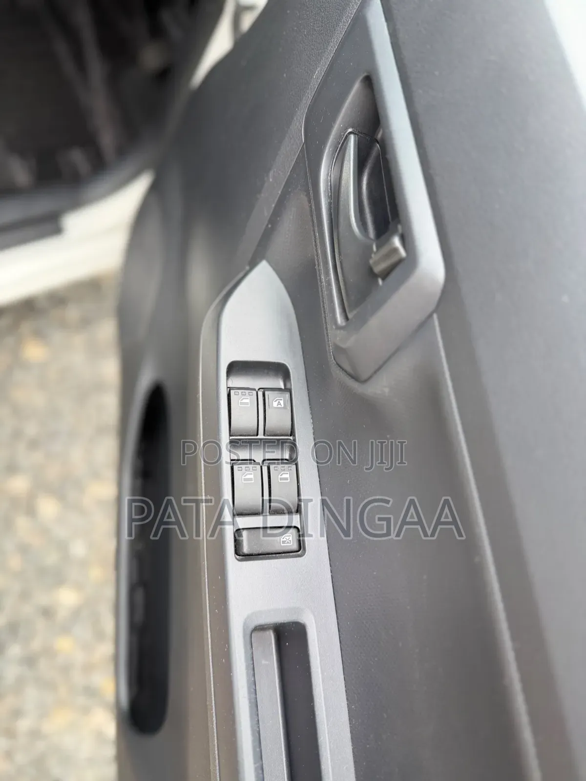 Daihatsu Mira 2019 White