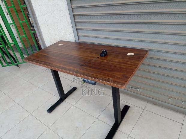 Stunning Electric Table - main view