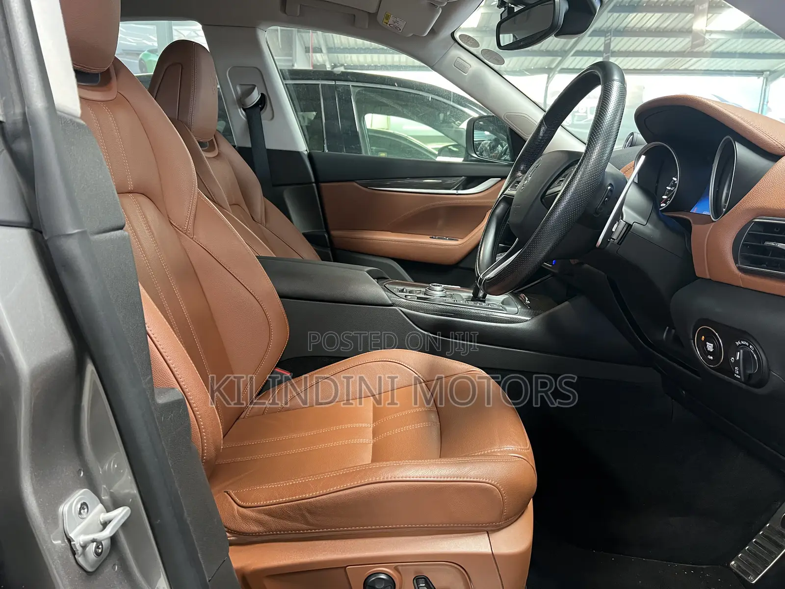 Maserati Barchetta 2021 Gold