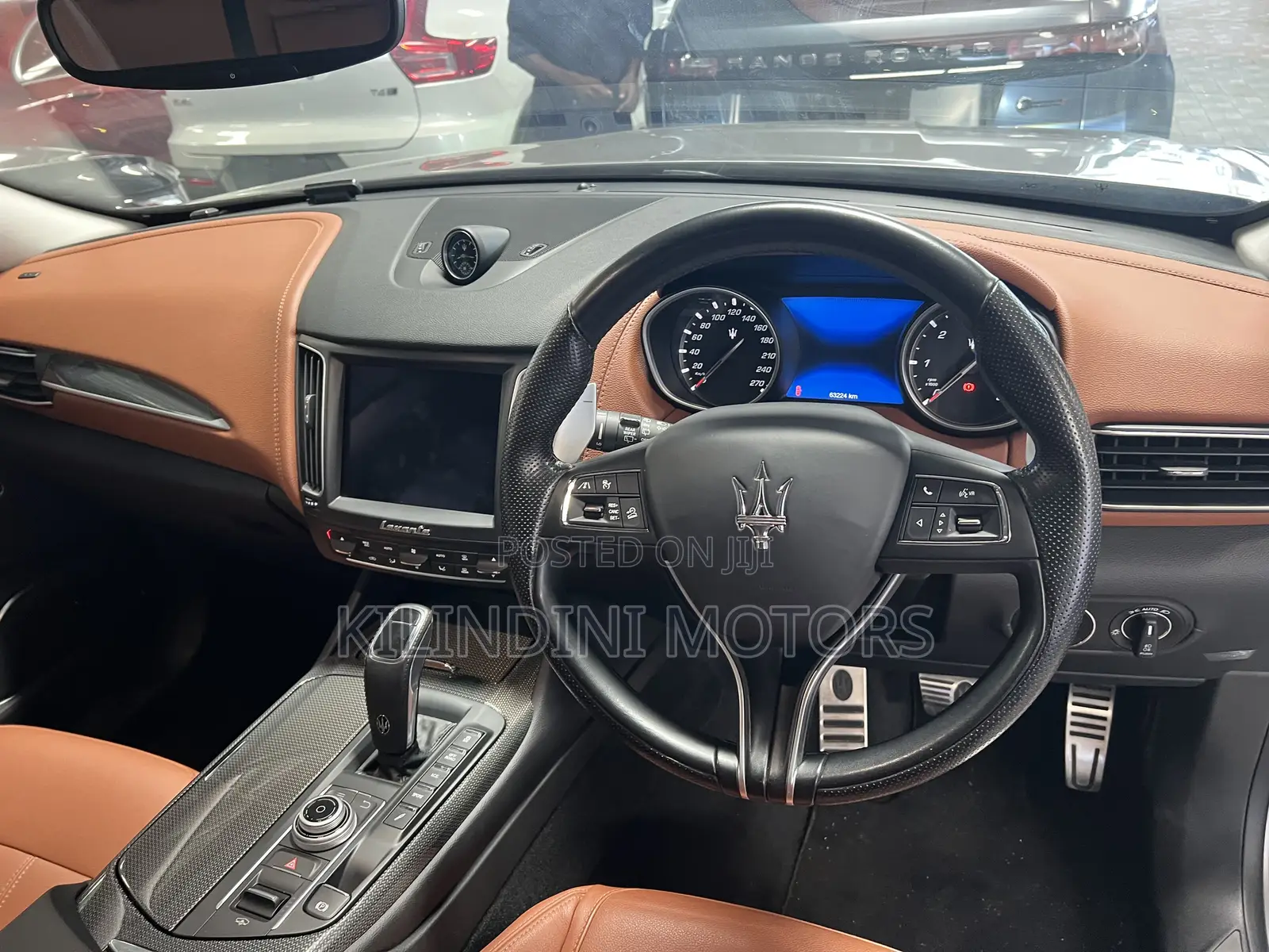 Maserati Barchetta 2021 Gold