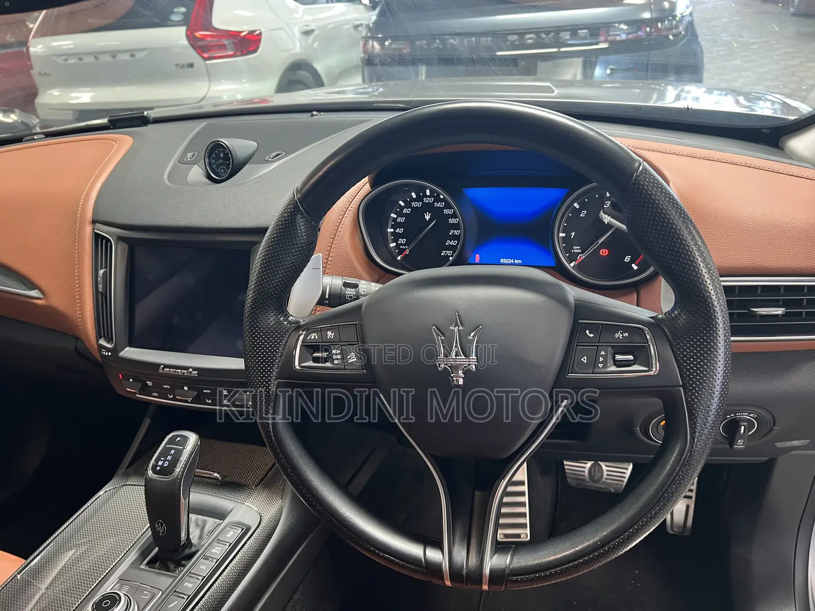 Maserati Barchetta 2021 Gold