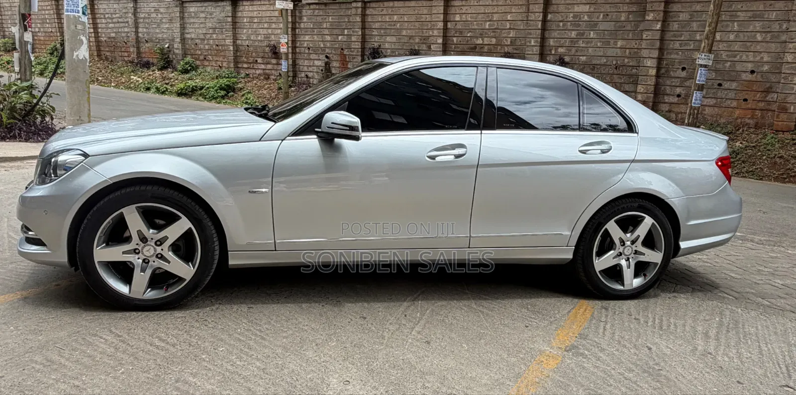 Mercedes-Benz C180 2010 Silver