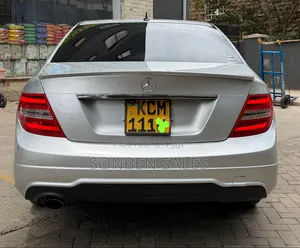 Mercedes-Benz C180 2010 Silver