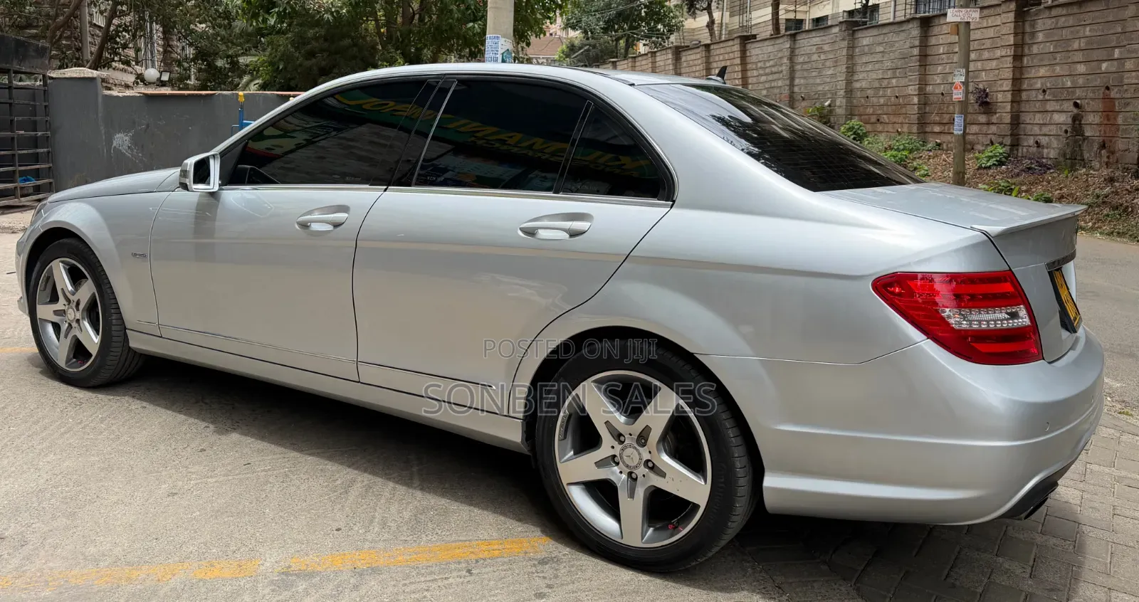 Mercedes-Benz C180 2010 Silver