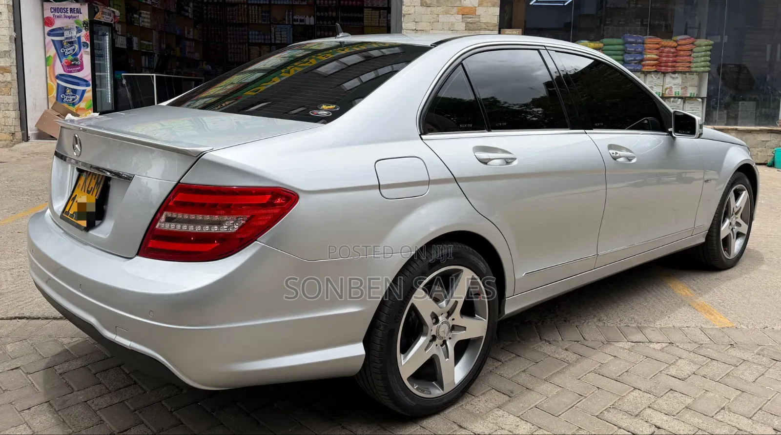 Mercedes-Benz C180 2010 Silver