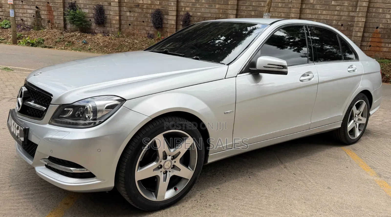 Mercedes-Benz C180 2010 Silver