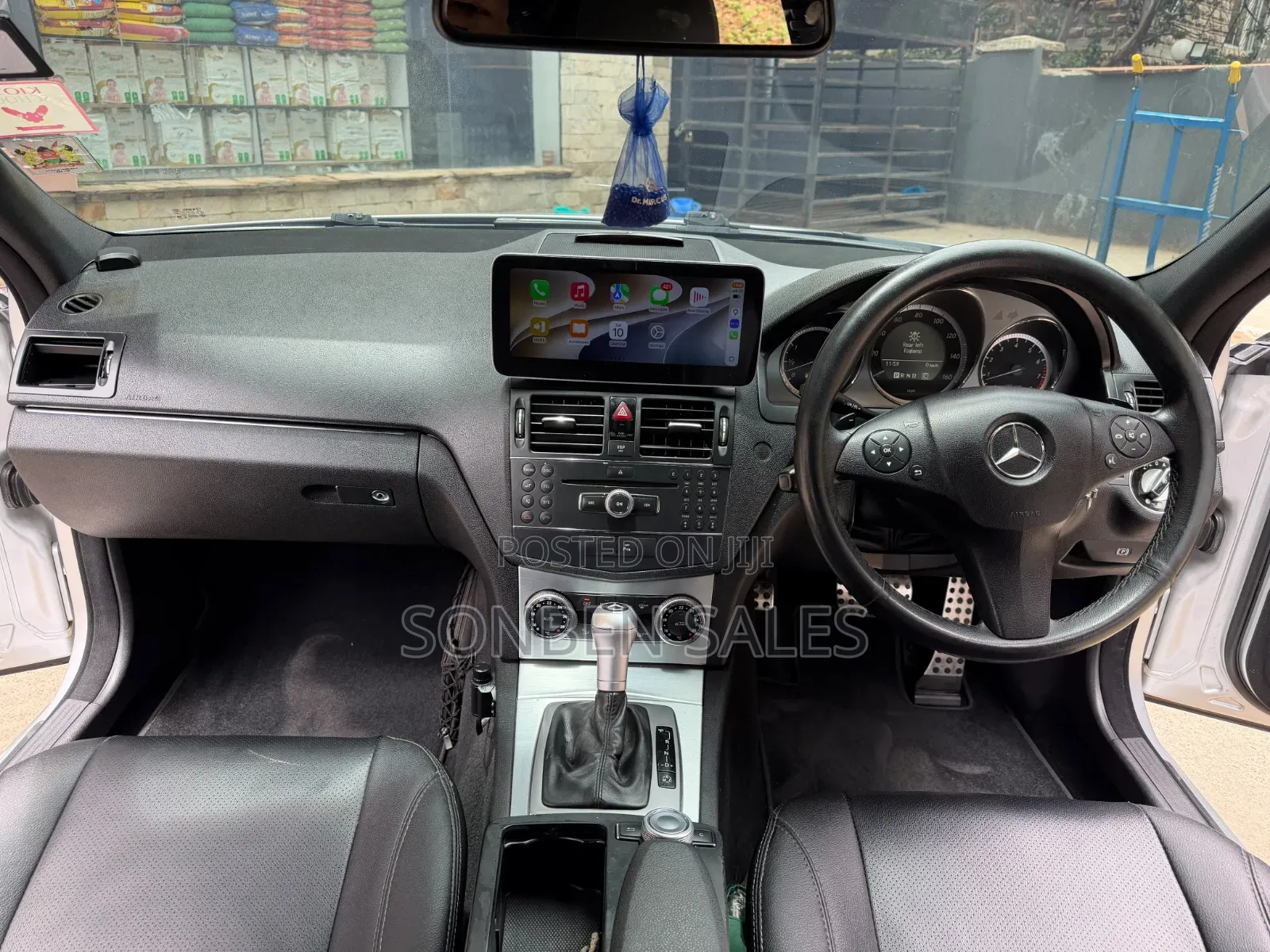 Mercedes-Benz C180 2010 Silver
